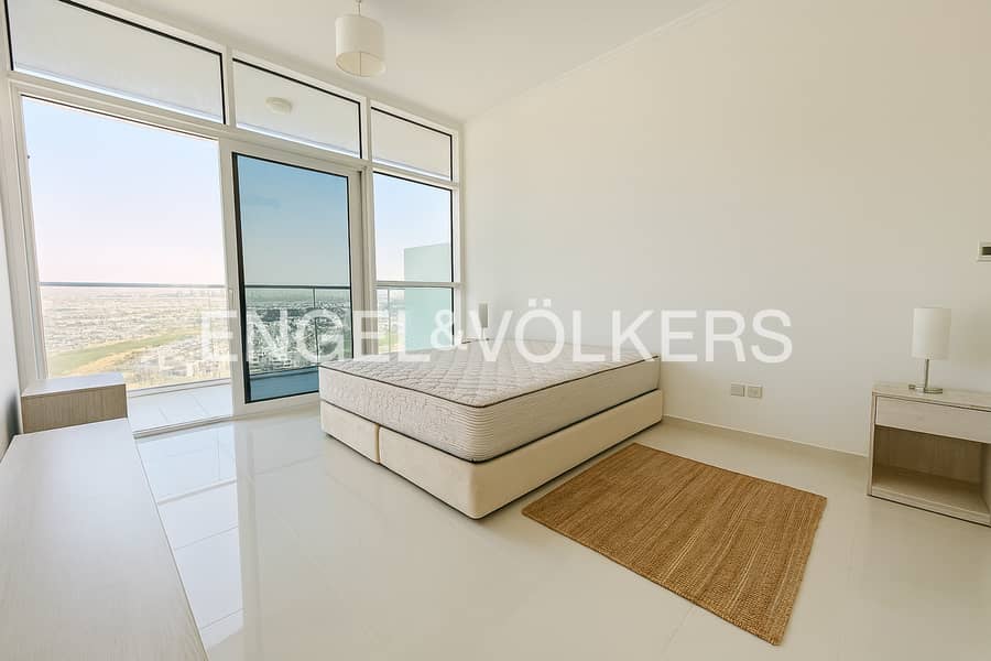 Bright Studio | High Floor Balcony | Golf View