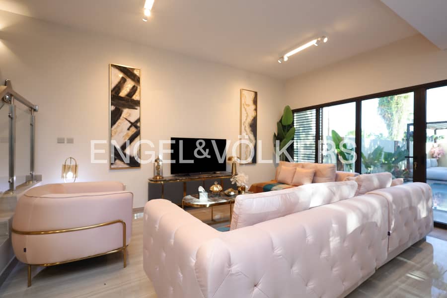 Furnished | Private Pool | Single Row Villa