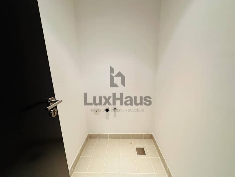 Chiller Free | Unfurnished | Near Metro | Vacant - Image 9