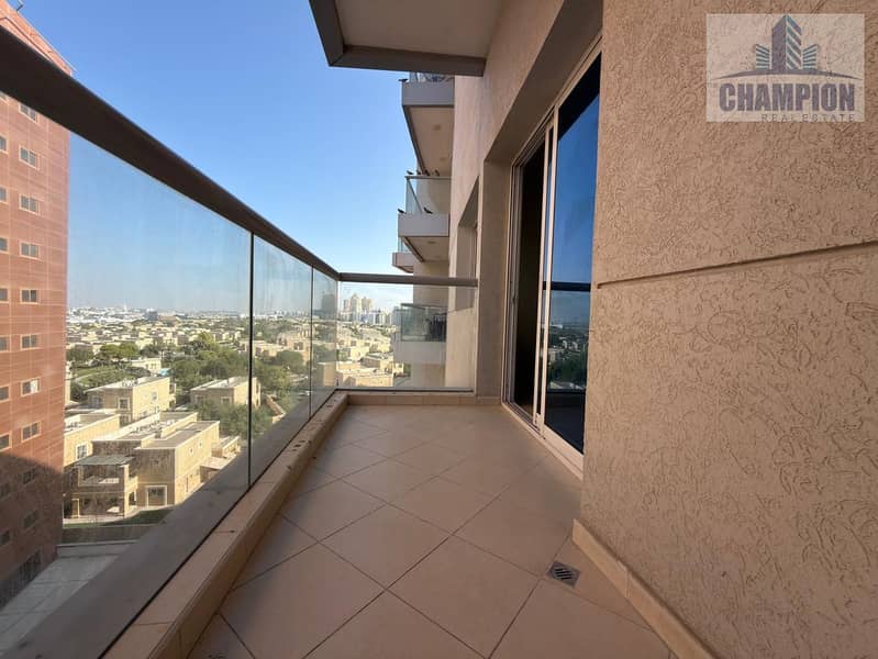 Luxury 1bedroom Prime Location Front of Silicon Central Mall - Image 7