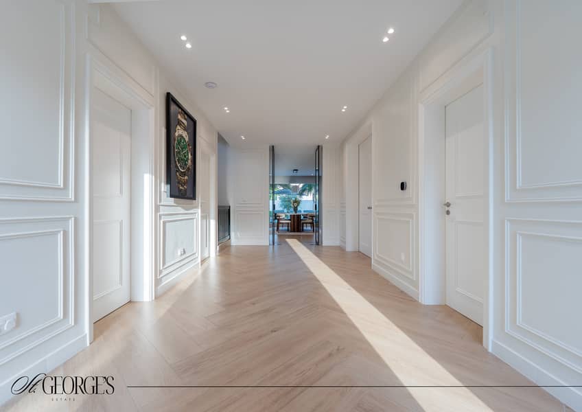 Exquisitely Transformed 4 Bedroom Villa