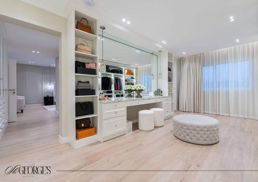 Exquisitely Transformed 4 Bedroom Villa - Image 28