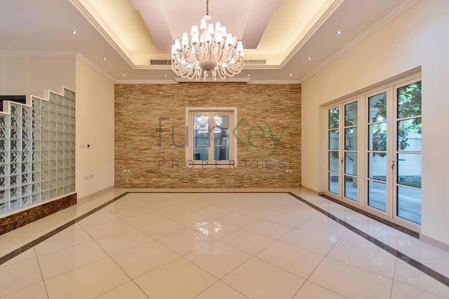 5 Bed Villa | Custom Build | Prime Location - Image 8