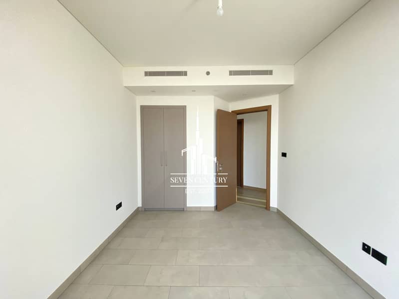 Premium Location | Fully Furnished | Unique Layout - Image 14