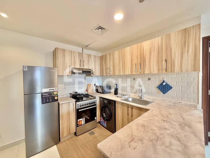 Renovated | Prime Location | 5-Star Top Amenities - Image 9