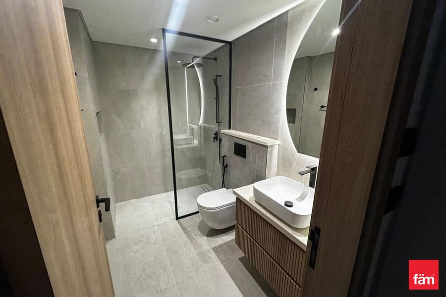 CORNER UNIT | BIGGEST LAYOUT | PRIMUIM LIVING - Image 12