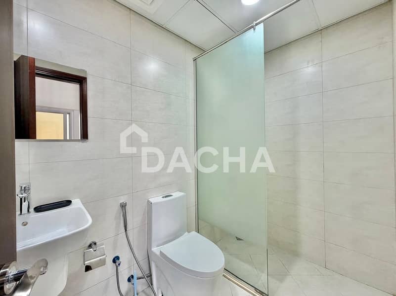 Renovated | Prime Location | 5-Star Top Amenities - Image 17