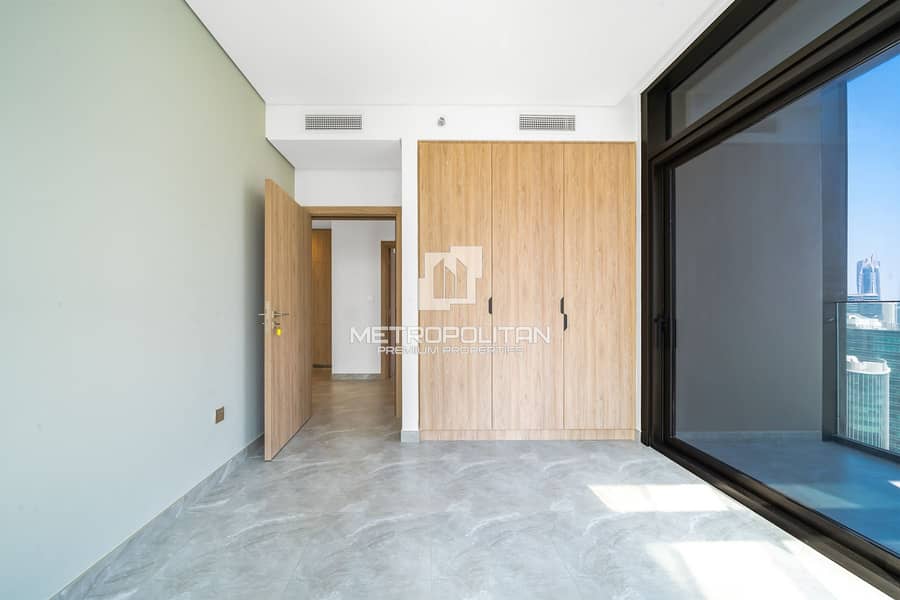 Brand New | Burj View | Prime Location - Image 9