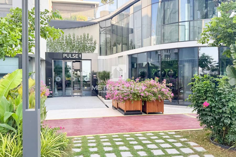 Brand New | Best Amenities | Garden View - Image 18