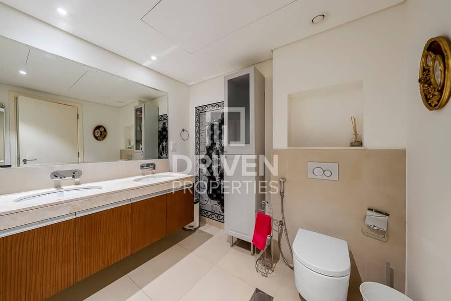 Furnished | Waterfront Living | Large Layout - Image 14