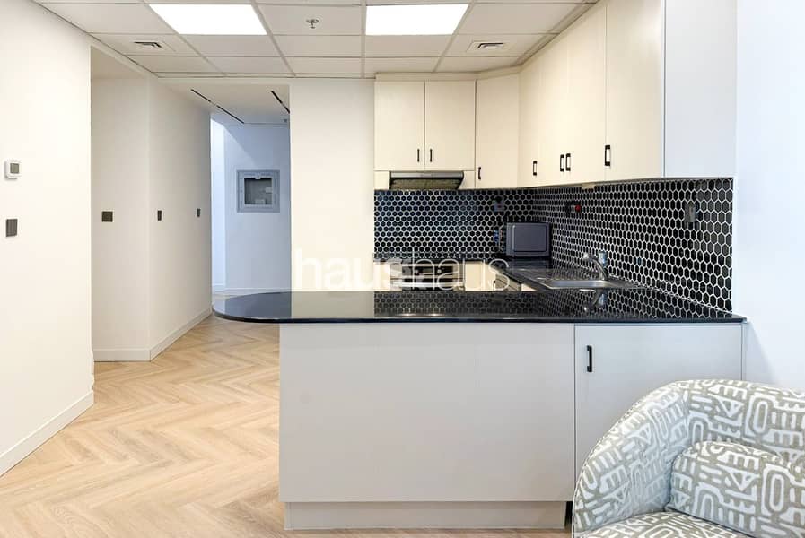 Fully-Upgraded | Vacant | Prime Location - Image 7