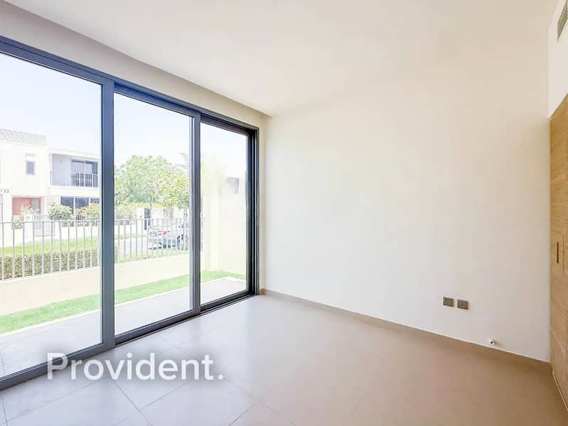 Back to Back | Vacant | Multiple Options | Type E2