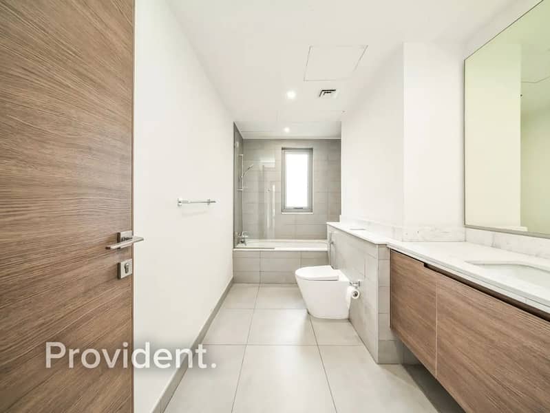 Back to Back | Oversized Plot | Corner | Type E3 - Image 11