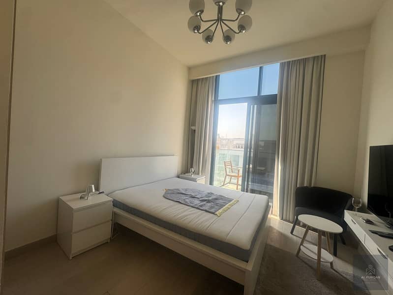 A POOL VIEW STUDIO HIGH FLOOR FOR SALE