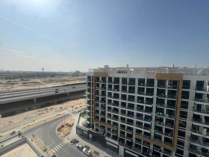 A POOL VIEW STUDIO HIGH FLOOR FOR SALE - Image 10