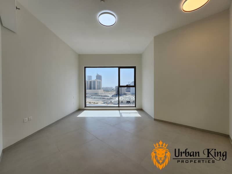 Brand New Building 3bhk Plus Maid Ready Move - Image 7