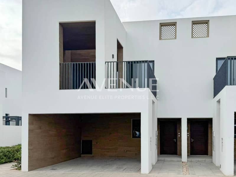 Corner Unit | Opposite Pool | Park View