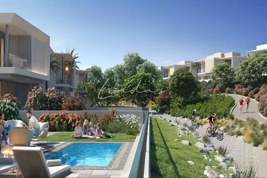 Spacious | premium location | Handover soon