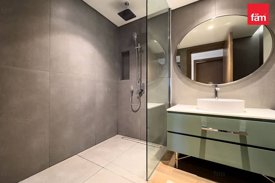 Bright & Modern 2br | 2 Bathroom Apartment - Image 15