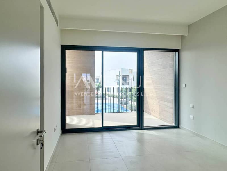 Corner Unit | Opposite Pool | Park View - Image 9
