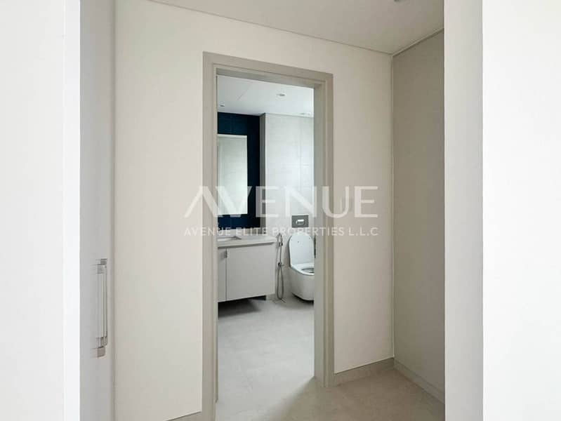 Corner Unit | Opposite Pool | Park View - Image 12