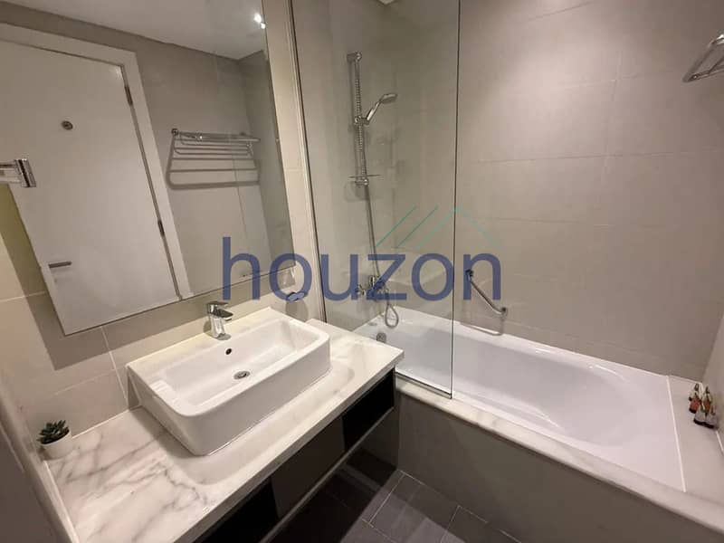 Spacious Studio | Balcony | Canal + Pool View - Image 8