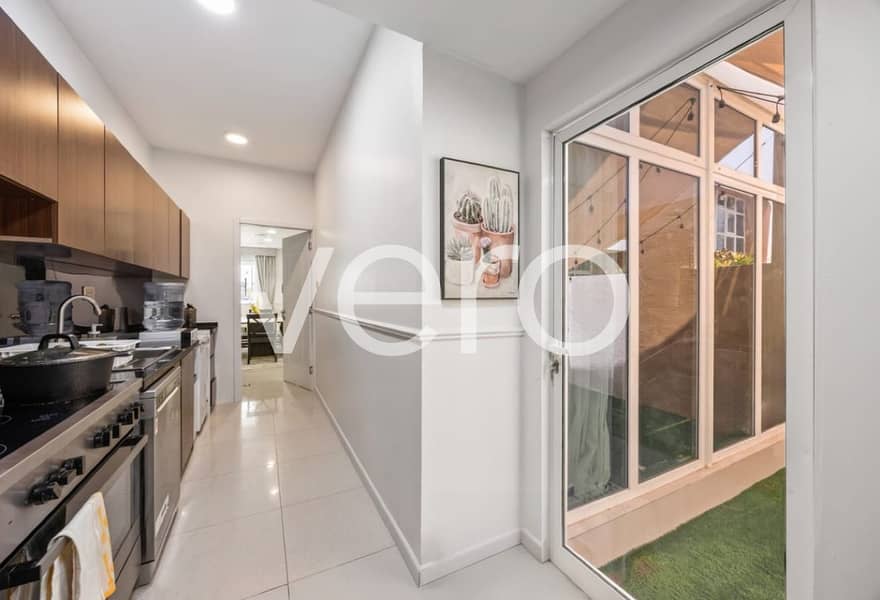 Upgraded | Closed Kitchen | VOT - Image 8