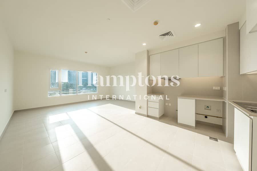 Modern 2BR + Large Balcony | Great Location