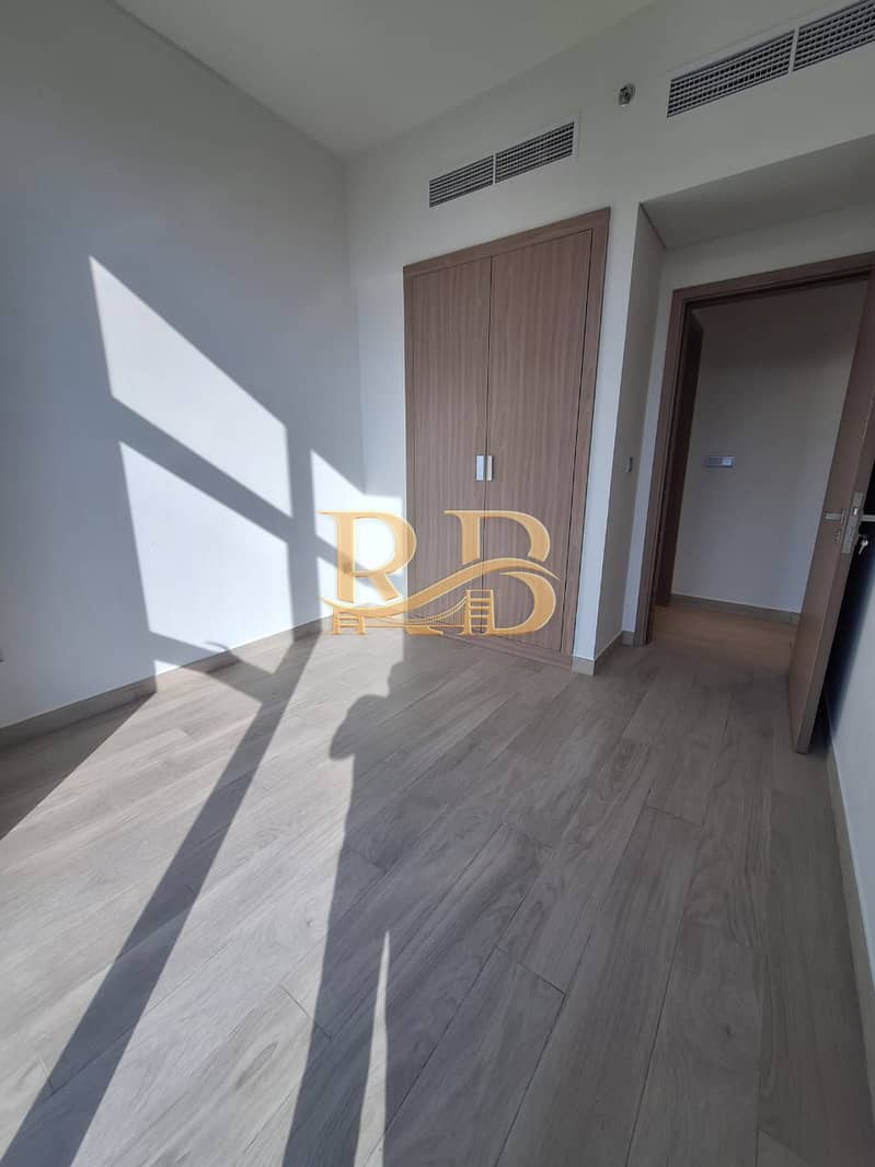 Spacious 3Bhk | Corner Unit | High Floor | Boulevard View | Chiller Free |3bhk Multiple units available - Image 8