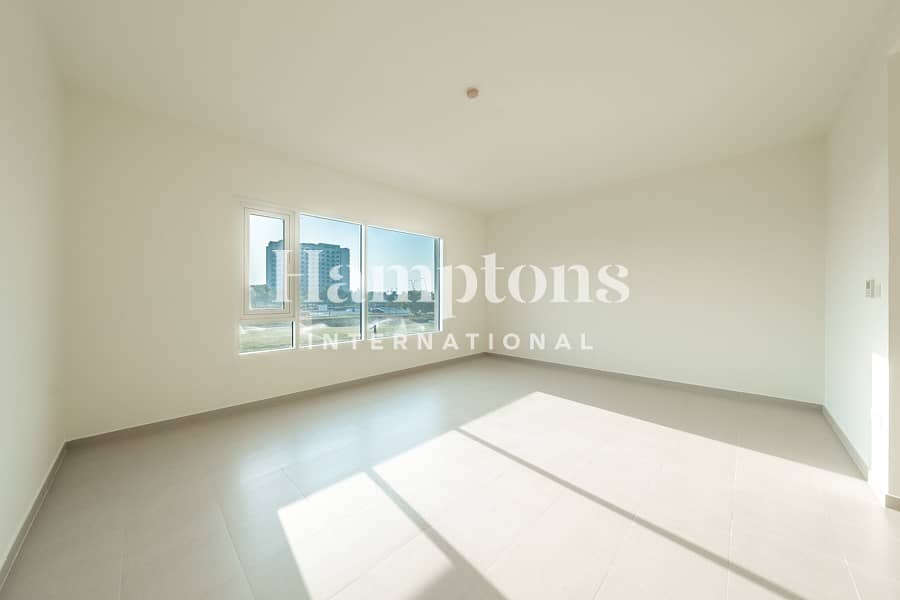 Modern 2BR + Large Balcony | Great Location - Image 15