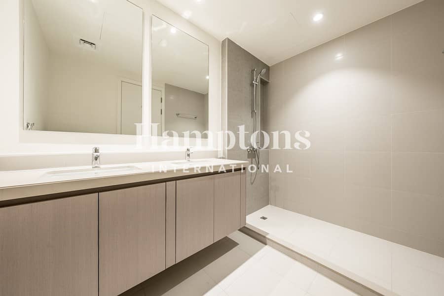 Modern 2BR + Large Balcony | Great Location - Image 22