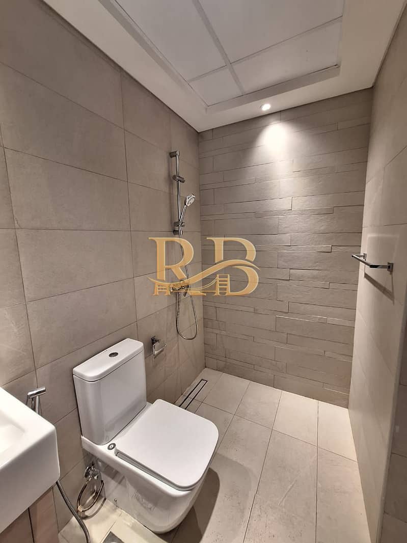 Spacious 3Bhk | Corner Unit | High Floor | Boulevard View | Chiller Free |3bhk Multiple units available - Image 14