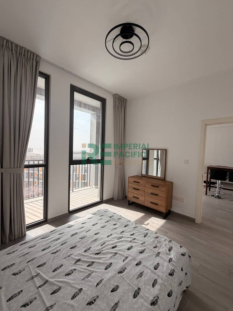 Semi Furnished | Spacious Layout | Community View - Image 7