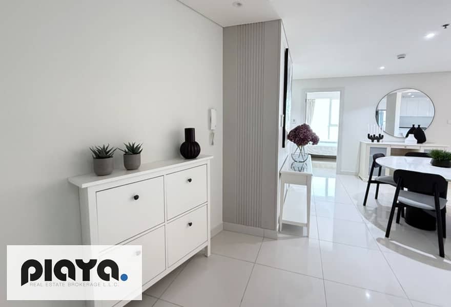 Timeless Elegance 2-Bedroom Furnished With Balcony