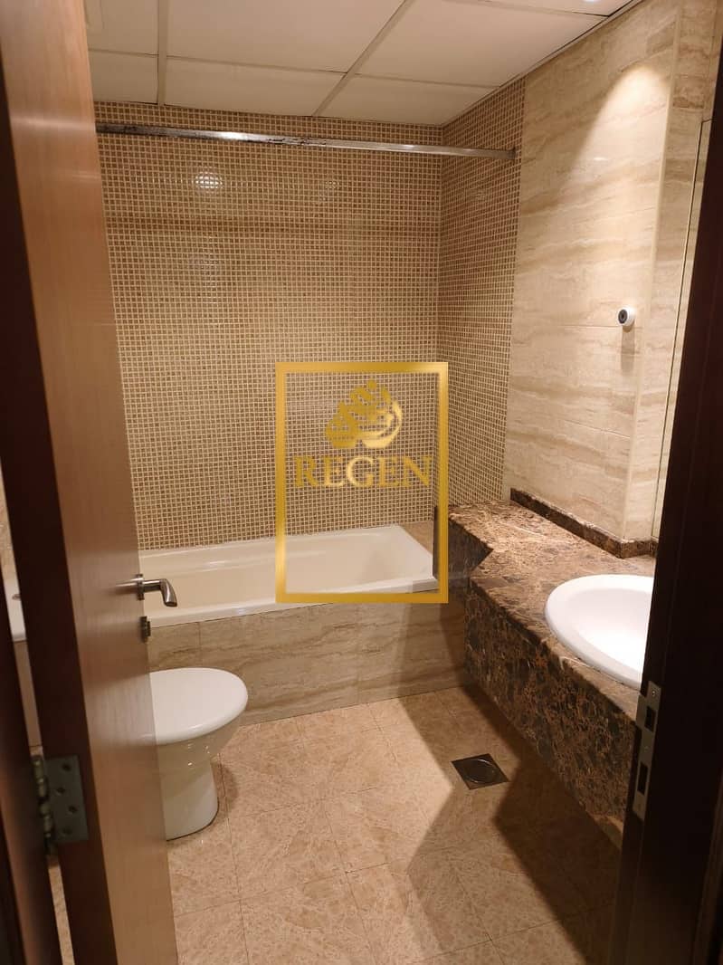 Vacant 2BR | Golf View Residence, Dubai Sports City - Image 11