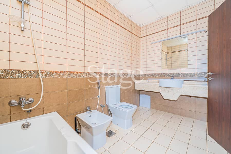 Family Community-Spacious Layout-Ready to move in - Image 29