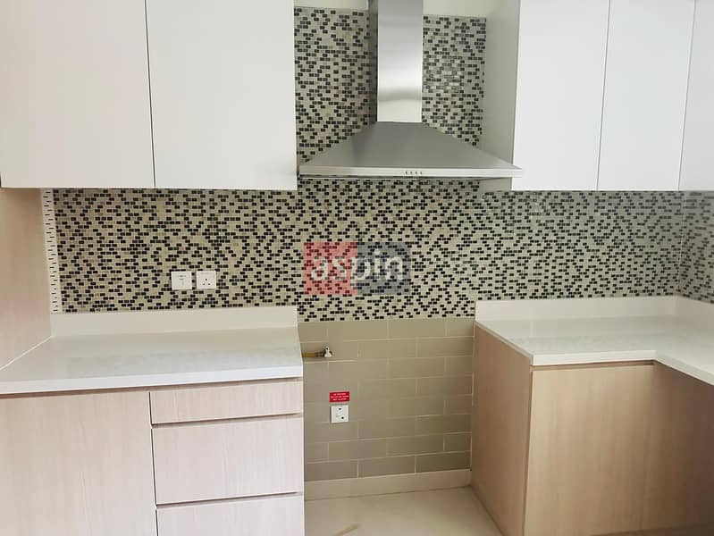 Spacious 2BHK Apartment for Rent | Community View | Yazia 1