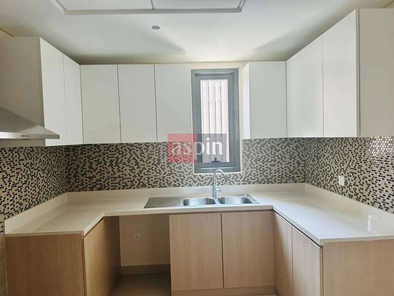 Spacious 2BHK Apartment for Rent | Community View | Yazia 1