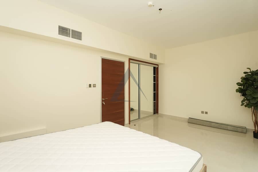 Spacious 4BR + Maid Villa | Vacant | Prime JVC Location - Image 14