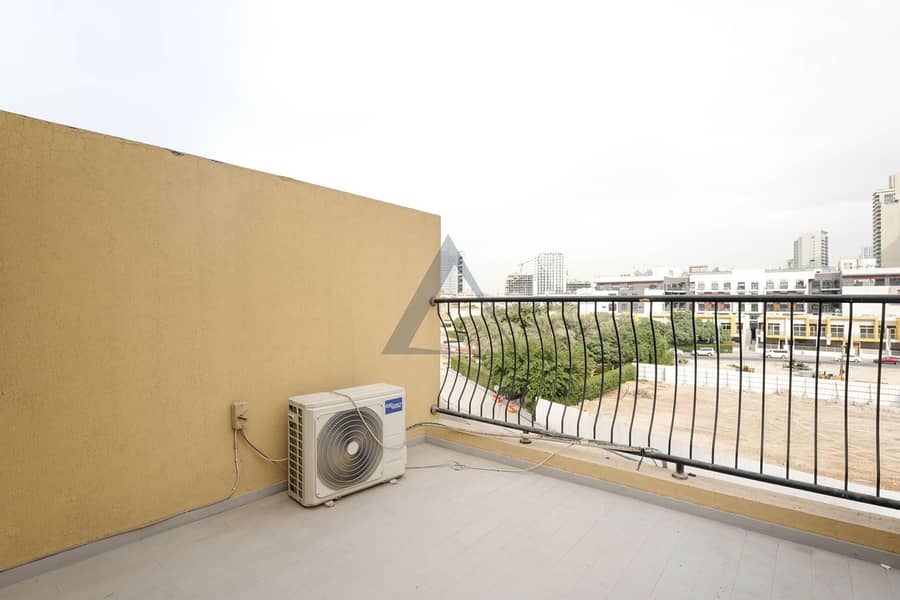 Spacious 4BR + Maid Villa | Vacant | Prime JVC Location - Image 25