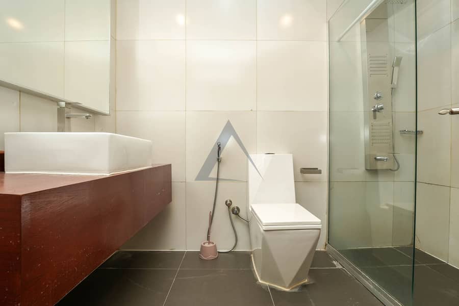 Spacious 4BR + Maid Villa | Vacant | Prime JVC Location - Image 26