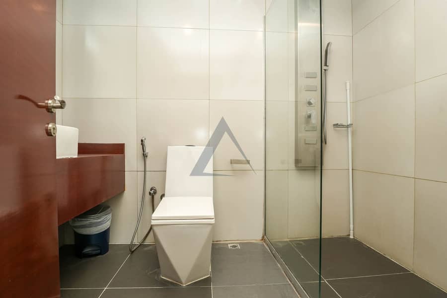 Spacious 4BR + Maid Villa | Vacant | Prime JVC Location - Image 28