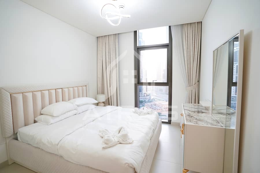 Emaar's Burj Crown: Spacious 2BR in Heart of Downtown - Image 8