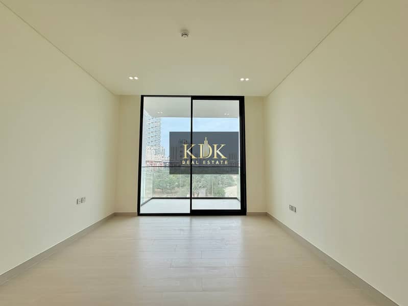 Brand New | Fitted Kitchen | Park View