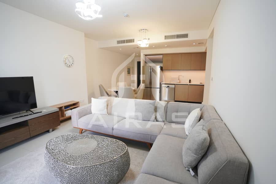 Emaar's Burj Crown: Spacious 2BR in Heart of Downtown