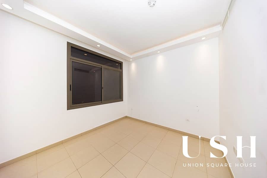 Single Row 4-Bedroom Townhouse for Rent | 7,297 sq. ft Large Plot - Image 12