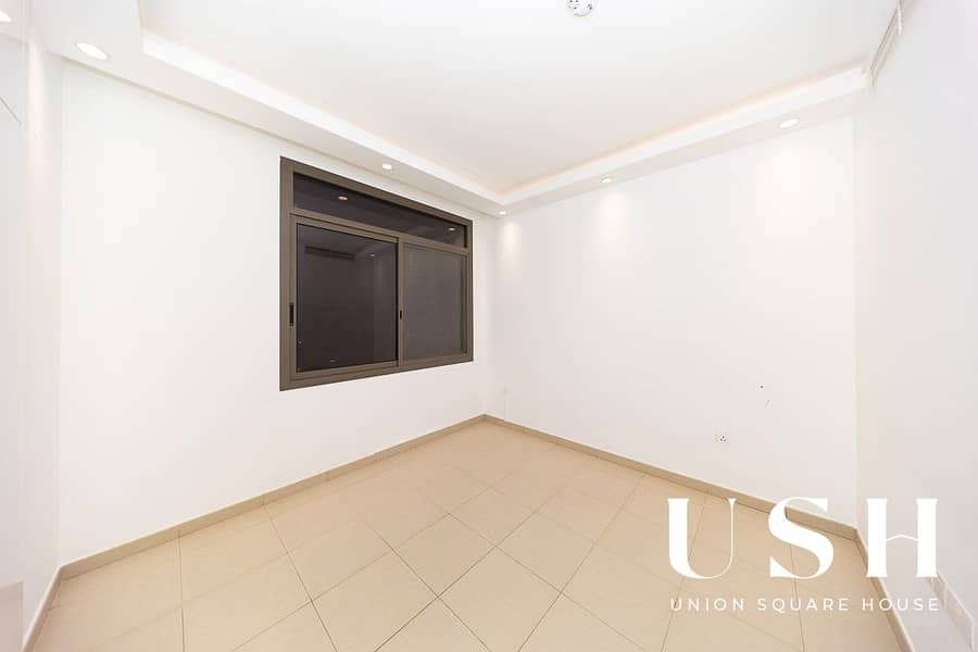 Single Row 4-Bedroom Townhouse for Rent | 7,297 sq. ft Large Plot - Image 17