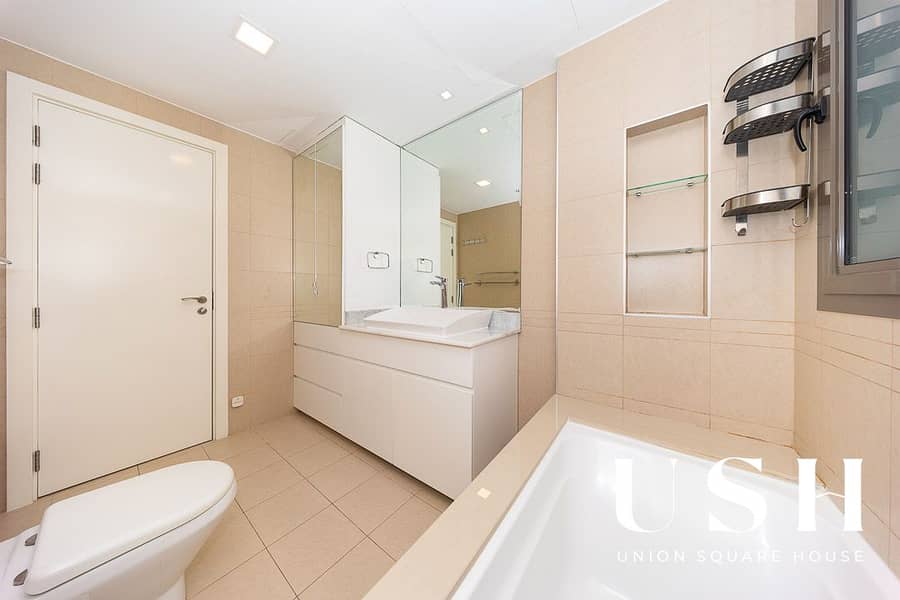 Single Row 4-Bedroom Townhouse for Rent | 7,297 sq. ft Large Plot - Image 19