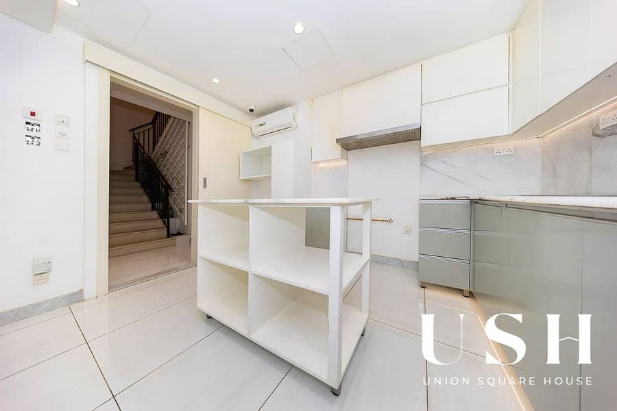 Single Row 4-Bedroom Townhouse for Rent | 7,297 sq. ft Large Plot - Image 24