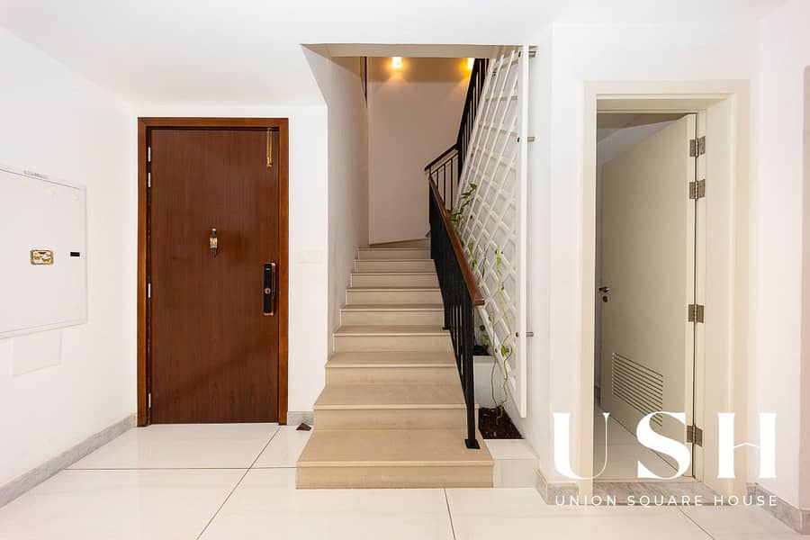 Single Row 4-Bedroom Townhouse for Rent | 7,297 sq. ft Large Plot - Image 38